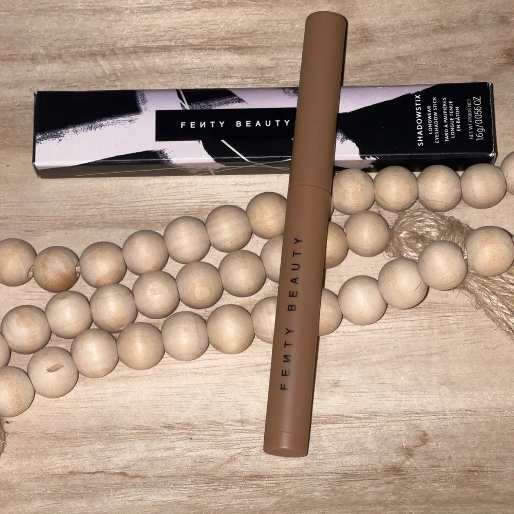 FENTY BEAUTY By Rihanna Shadowstix Eyeshadow In Gold Hoopz (Gold) - Picture 12 of 12